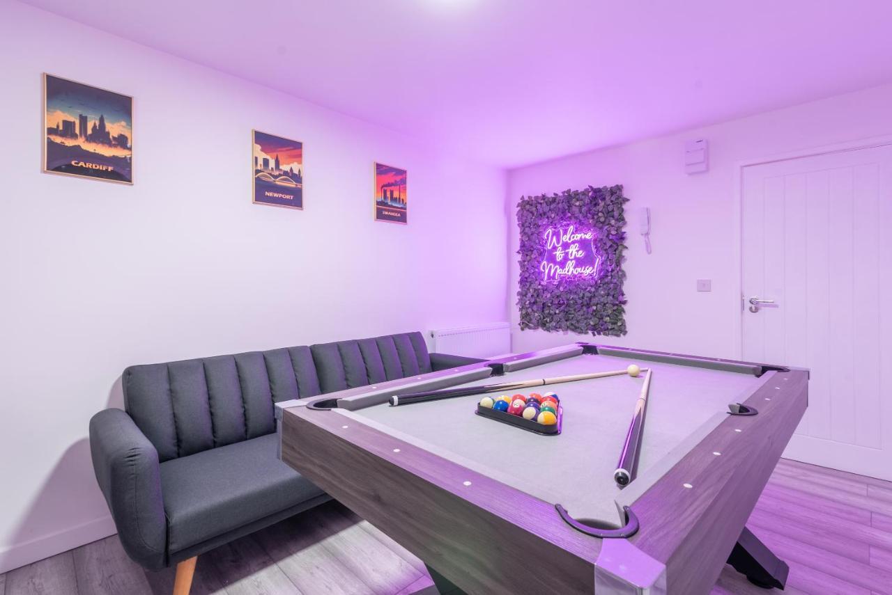 Exquisite Cardiff Apartments- With Garden Lounge & Games Room Экстерьер фото