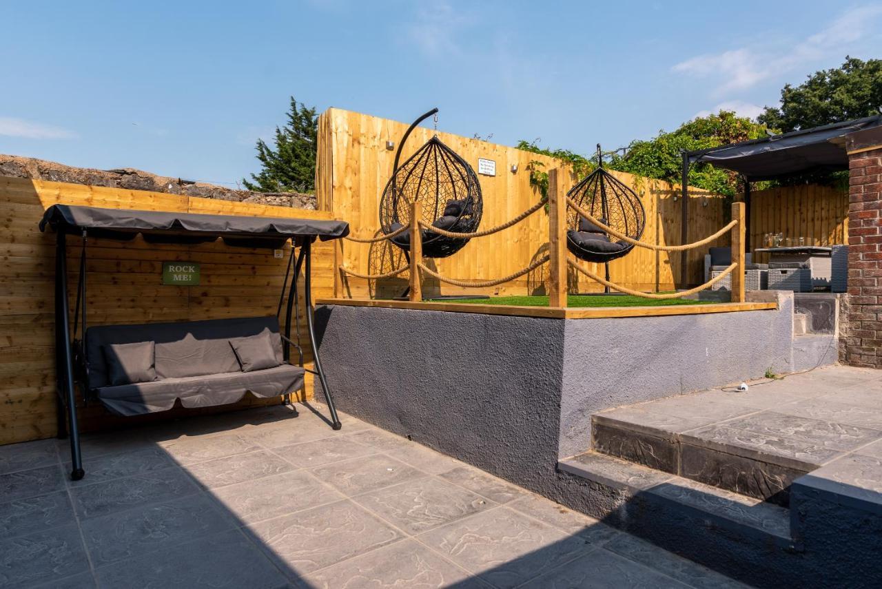 Exquisite Cardiff Apartments- With Garden Lounge & Games Room Экстерьер фото